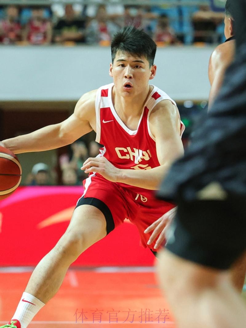 CBA潜力赛:陈家政7分,广东24-15战胜四川 CBA潜力赛:陈家政7分,广东24-15战胜四川